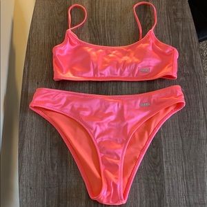Triangl pink pop bikini